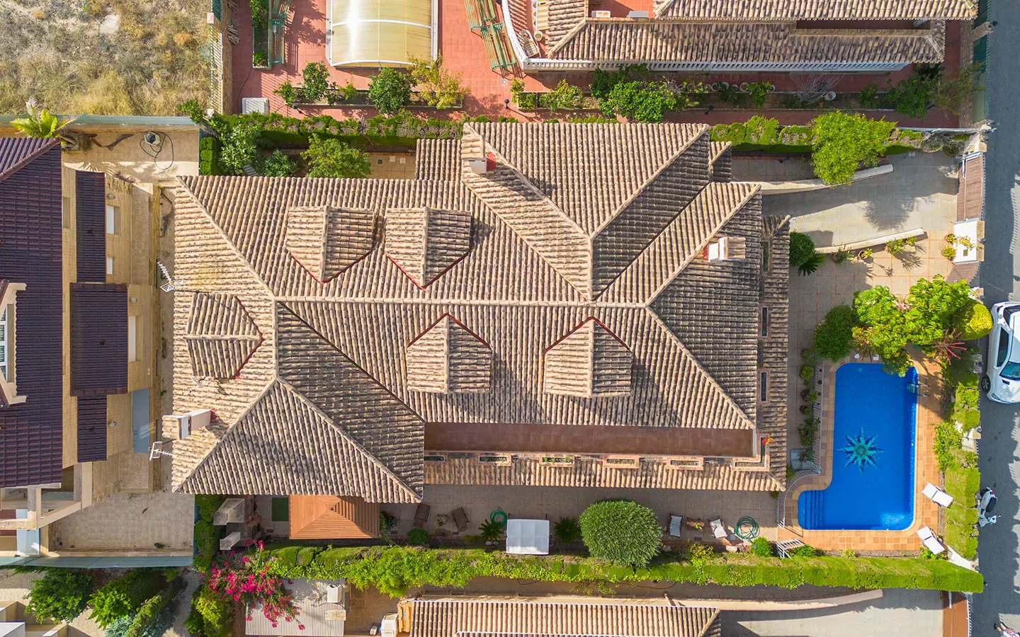 6-bedroom Villa In Torrevieja, Spain (728 M²)