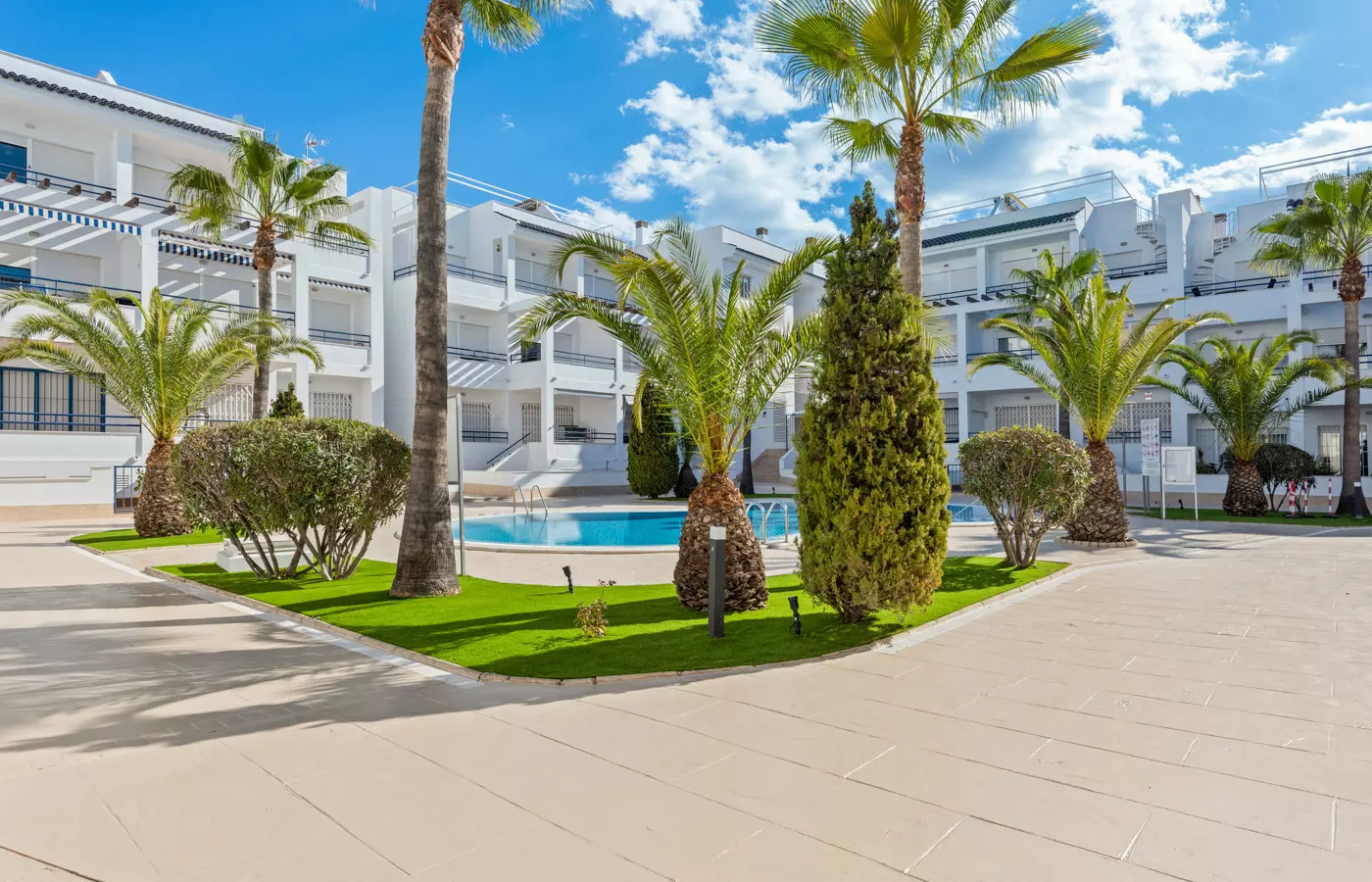3-bedroom Apartment In Torrevieja, Spain (85 M²)