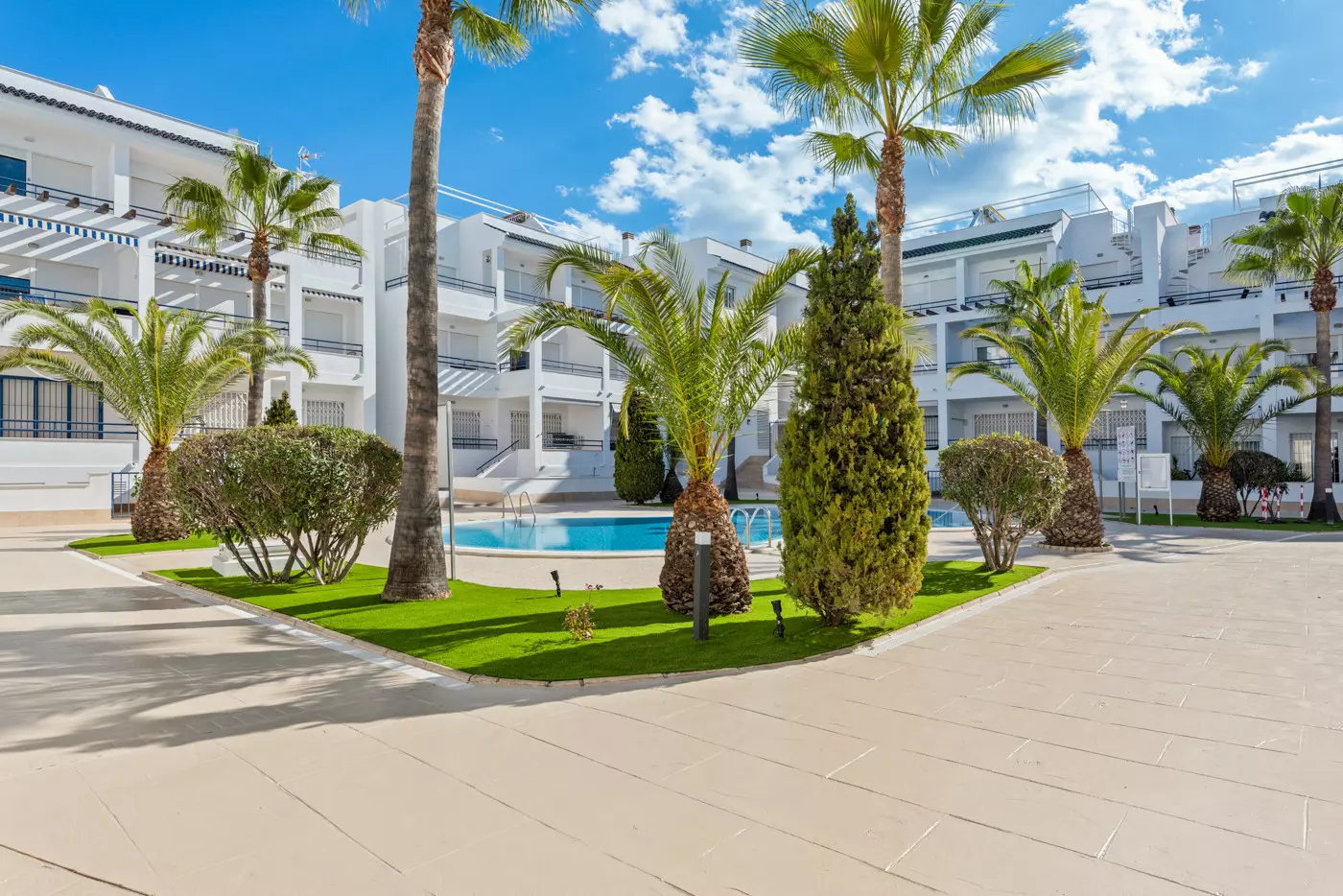 3-bedroom Apartment In Torrevieja, Spain (85 M²)