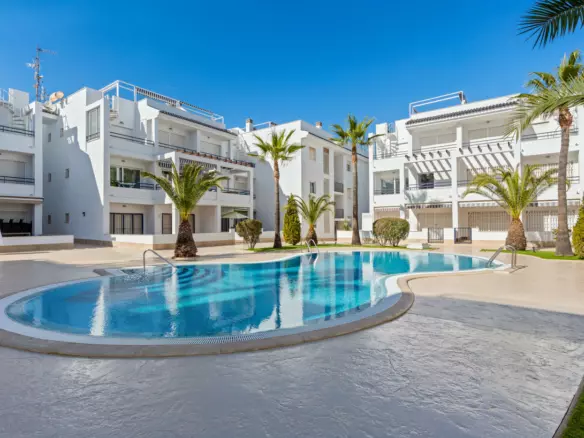 3-bedroom Apartment In Torrevieja, Spain (85 M²)