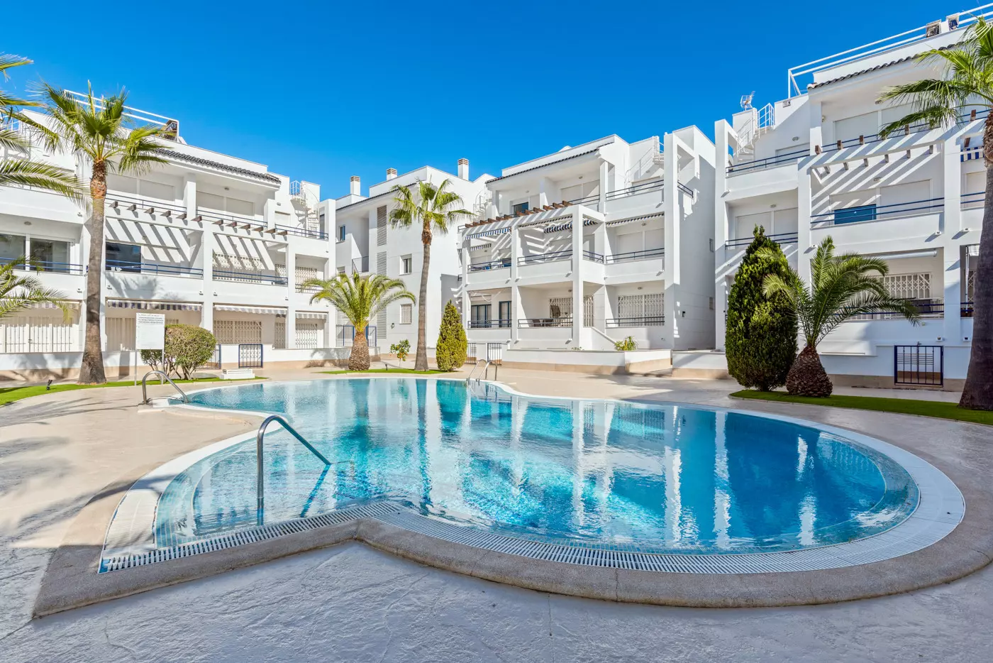 3-bedroom Apartment In Torrevieja, Spain (85 M²)