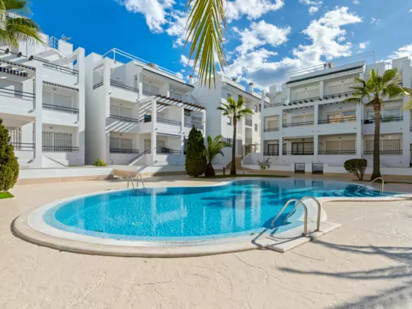 3-bedroom Apartment In Torrevieja, Spain (85 M²)