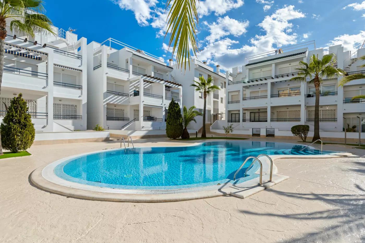 3-bedroom Apartment In Torrevieja, Spain (85 M²)