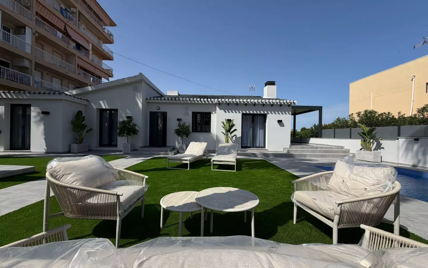 4-bedroom Villa In Torrevieja, Spain (103 M²)