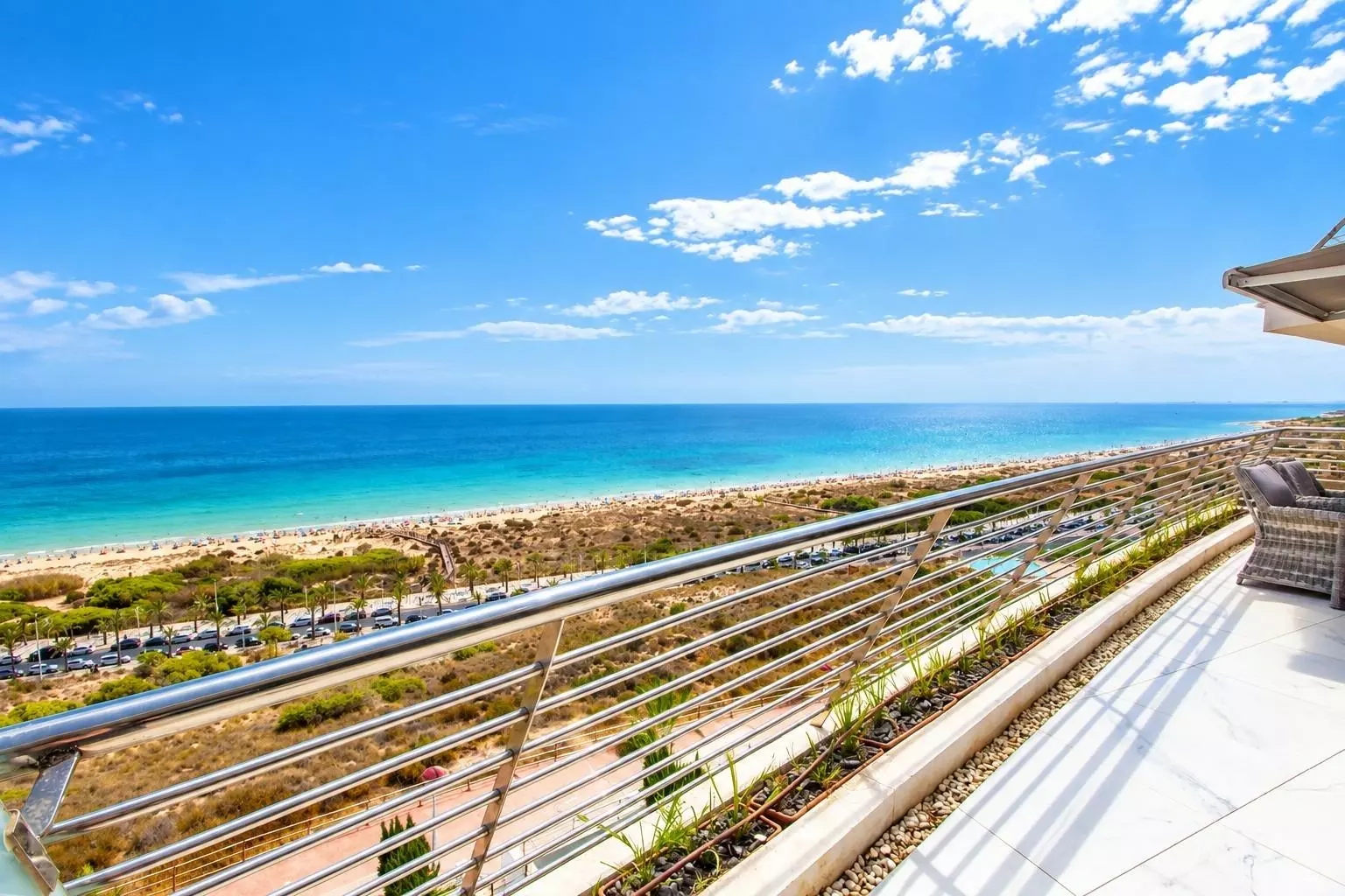 3-bedroom Apartment In Arenales Del Sol, Spain (153 M²)
