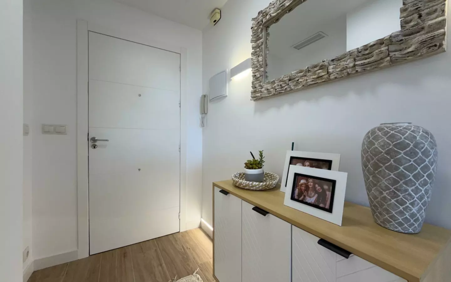 3-bedroom Apartment In Torrevieja, Spain (92 M²)