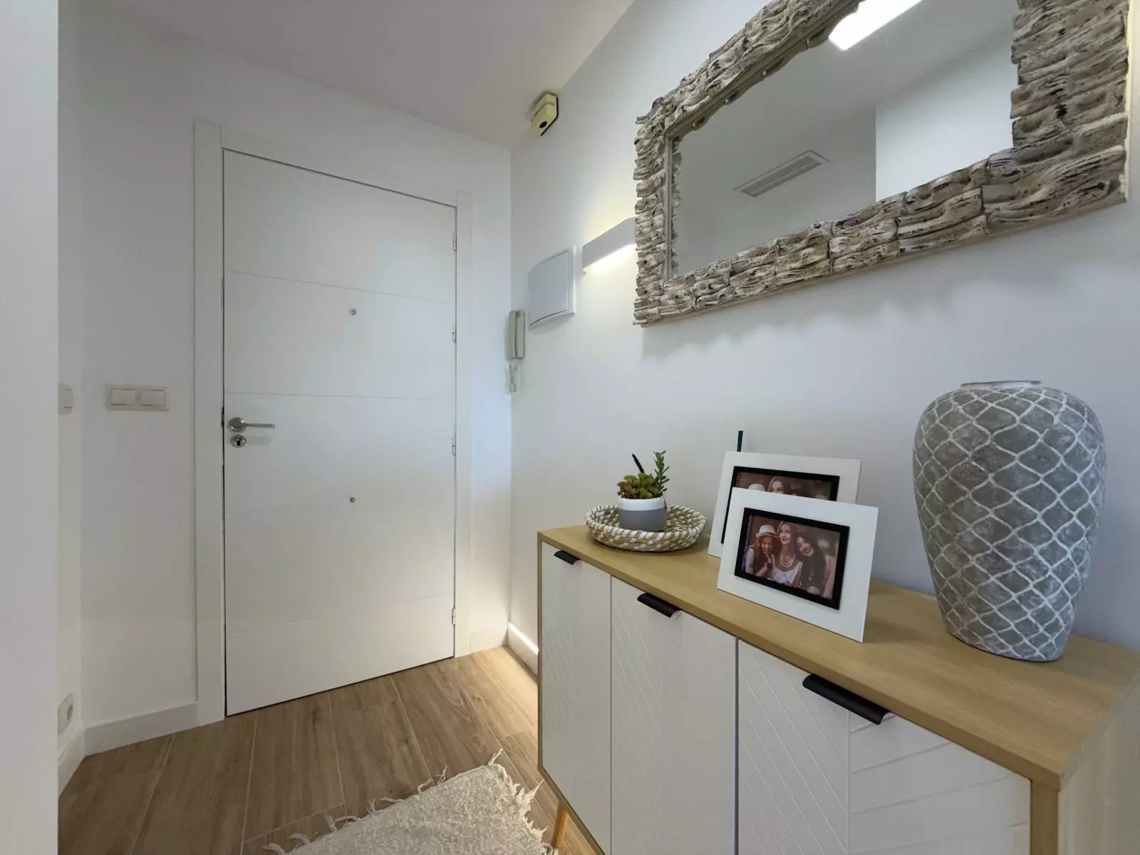 7-4-89df12 3-bedroom Apartment In Torrevieja, Spain (92 M²)