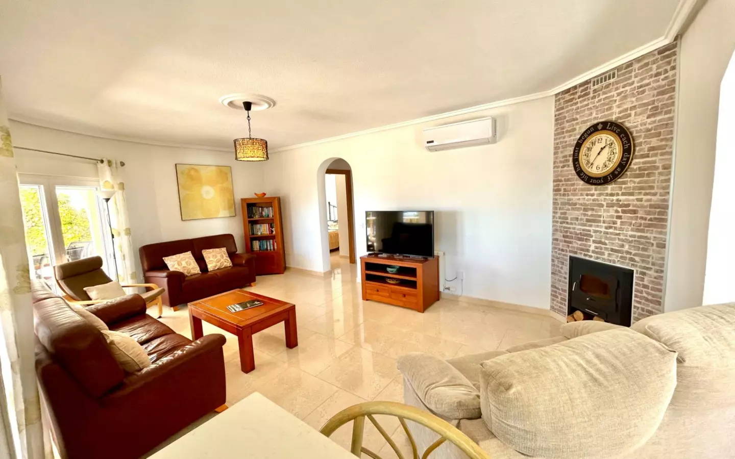 5-bedroom Villa In Ciudad Quesada, Spain (246 M²)