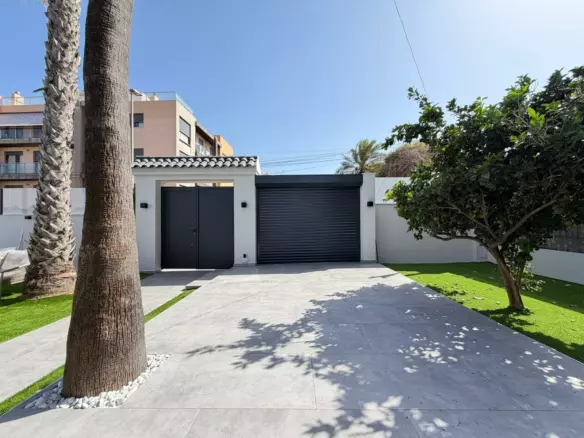 4-bedroom Villa In Torrevieja, Spain (103 M²)