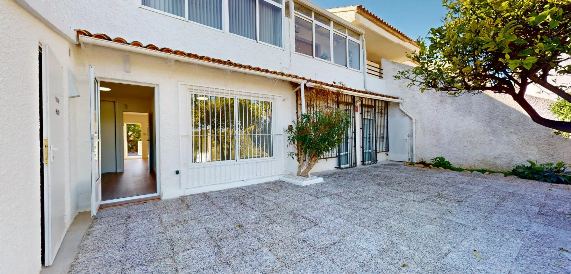 2-bedroom Apartment In Orihuela Costa, Spain (86 M²)