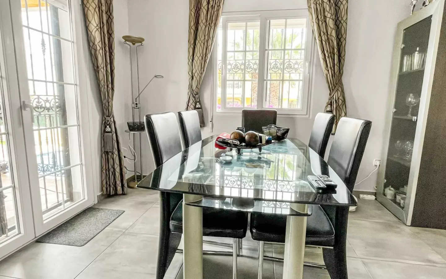 3-bedroom Villa In Orihuela Costa, Spain (140 M²)