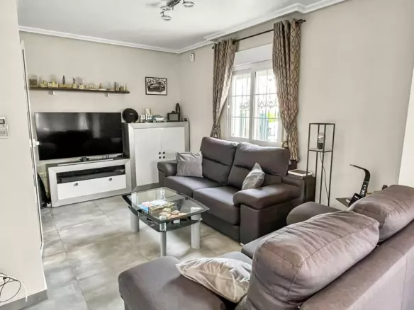 3-bedroom Villa In Orihuela Costa, Spain (140 M²)