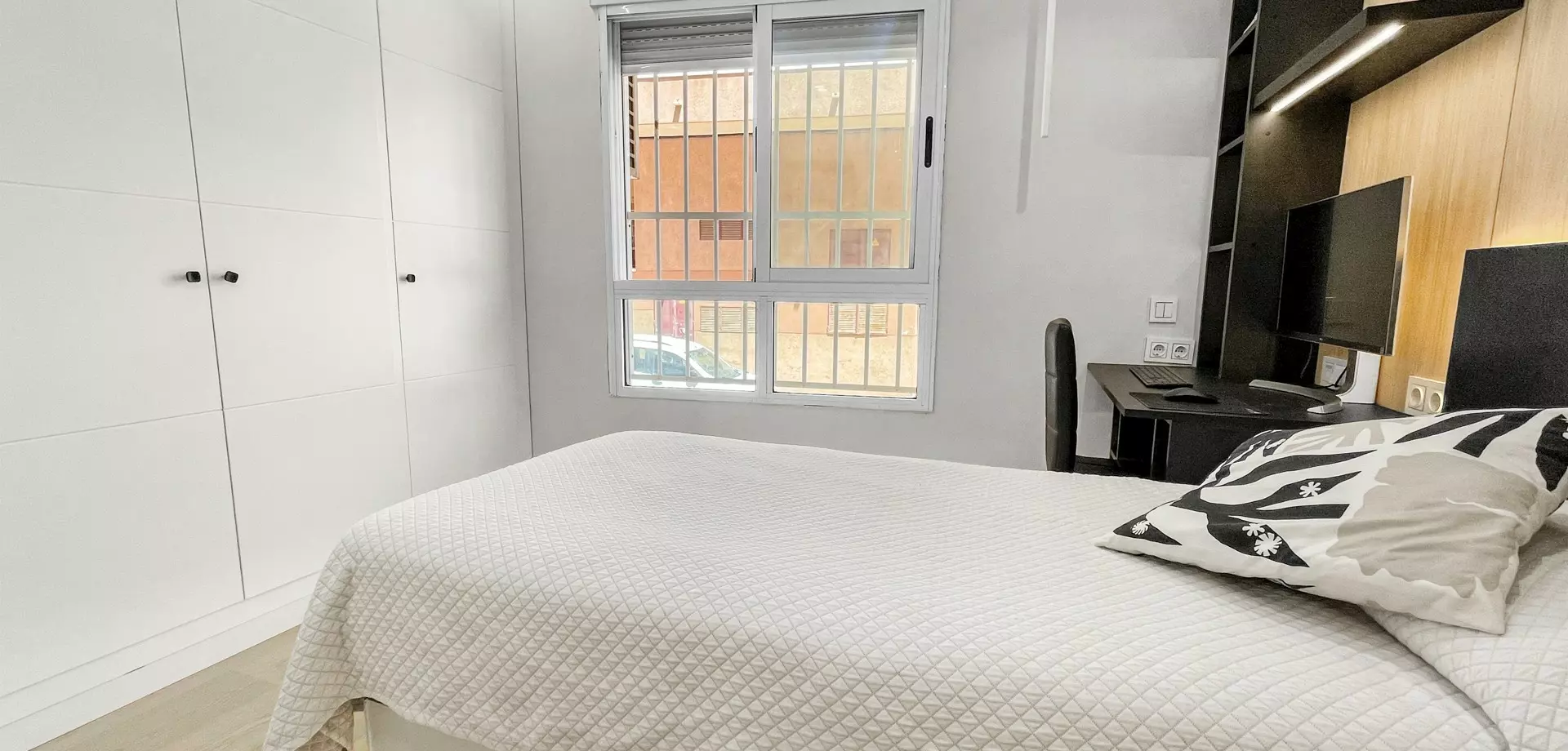 3-bedroom Apartment In Torrevieja, Spain (108 M²)