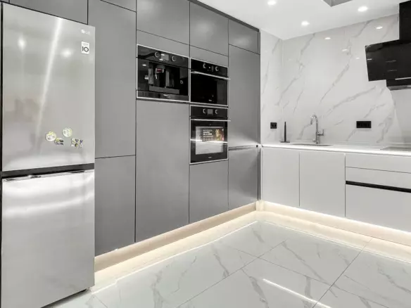 3-bedroom Apartment In Torrevieja, Spain (108 M²)