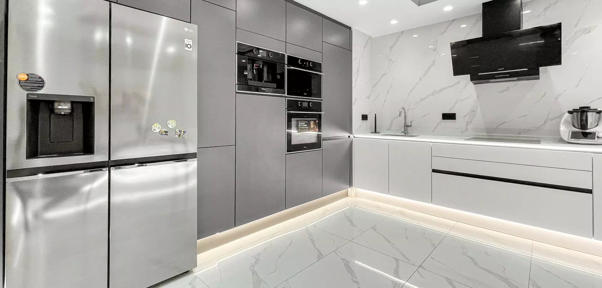 3-bedroom Apartment In Torrevieja, Spain (108 M²)