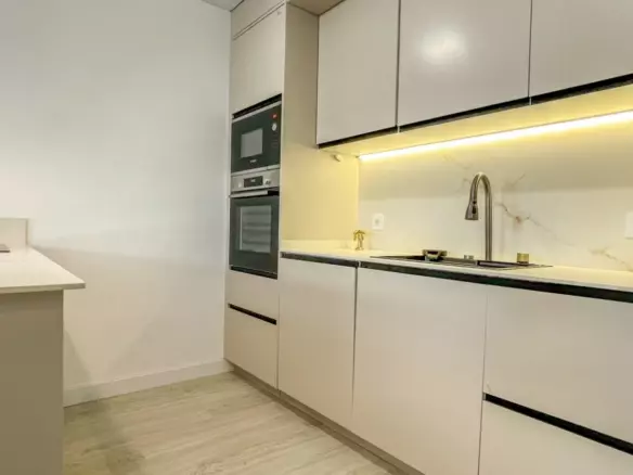 2-bedroom Apartment In Torrevieja, Spain (91 M²)