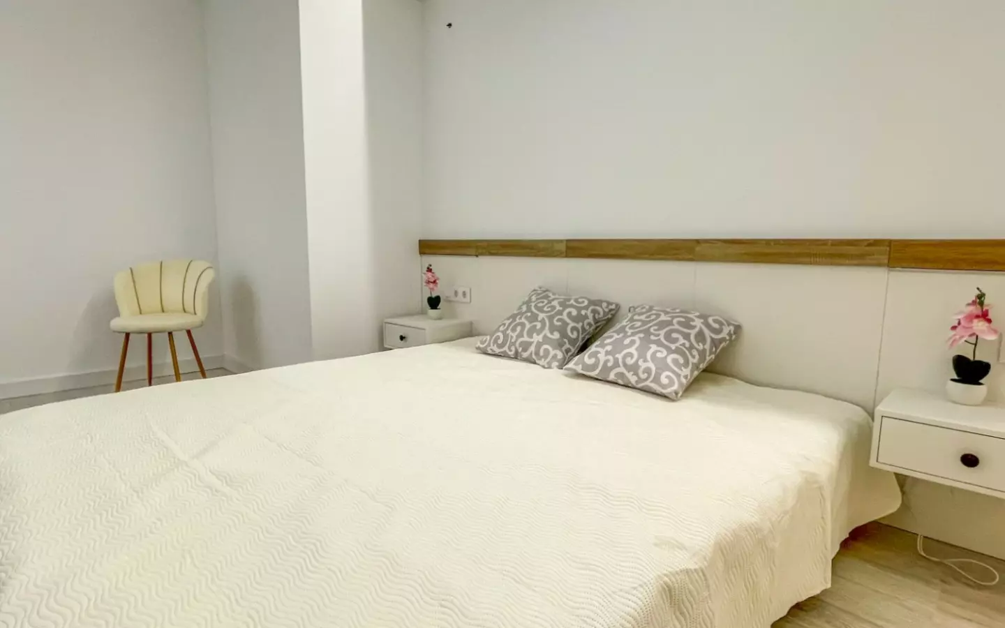 2-bedroom Apartment In Torrevieja, Spain (91 M²)