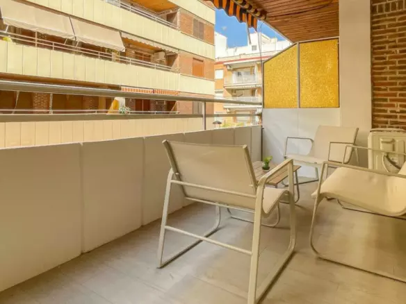 2-bedroom Apartment In Torrevieja, Spain (91 M²)