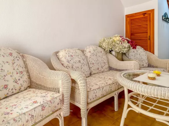 2-bedroom Townhouse In Orihuela Costa, Spain (68 M²)