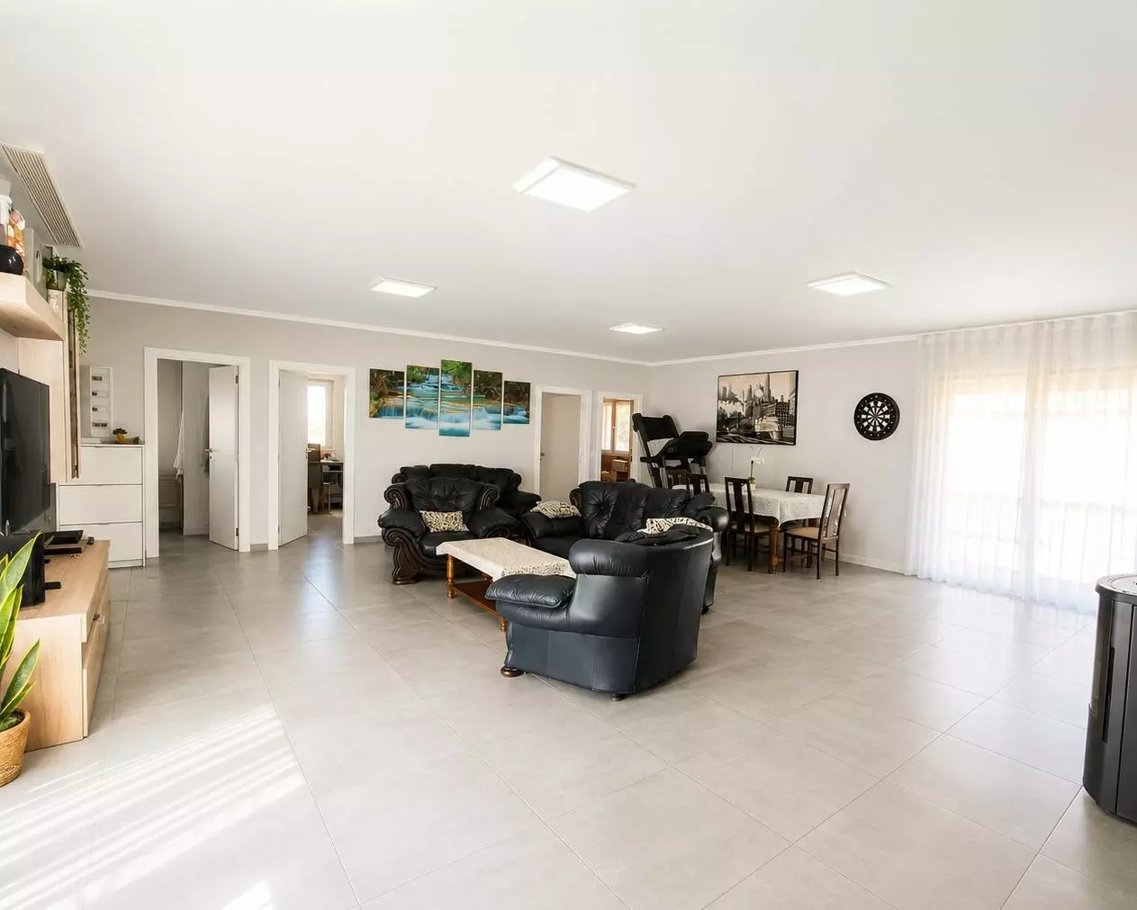 4-bedroom Villa In Pinoso, Spain (150 M²)
