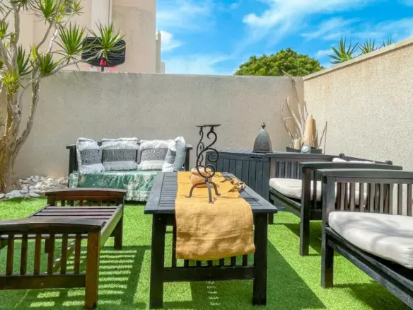 2-bedroom Townhouse In Torrevieja, Spain (54 M²)