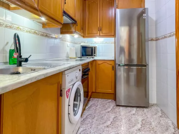 3-bedroom Apartment In Torrevieja, Spain (92 M²)