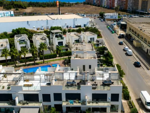 3-bedroom Apartment In Orihuela Costa, Spain (78 M²)