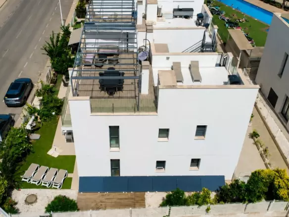 3-bedroom Apartment In Orihuela Costa, Spain (78 M²)