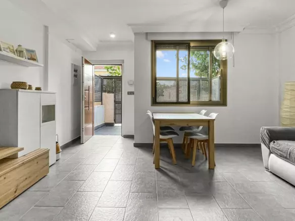 3-bedroom Townhouse In Pilar De La Horadada, Spain (104 M²)