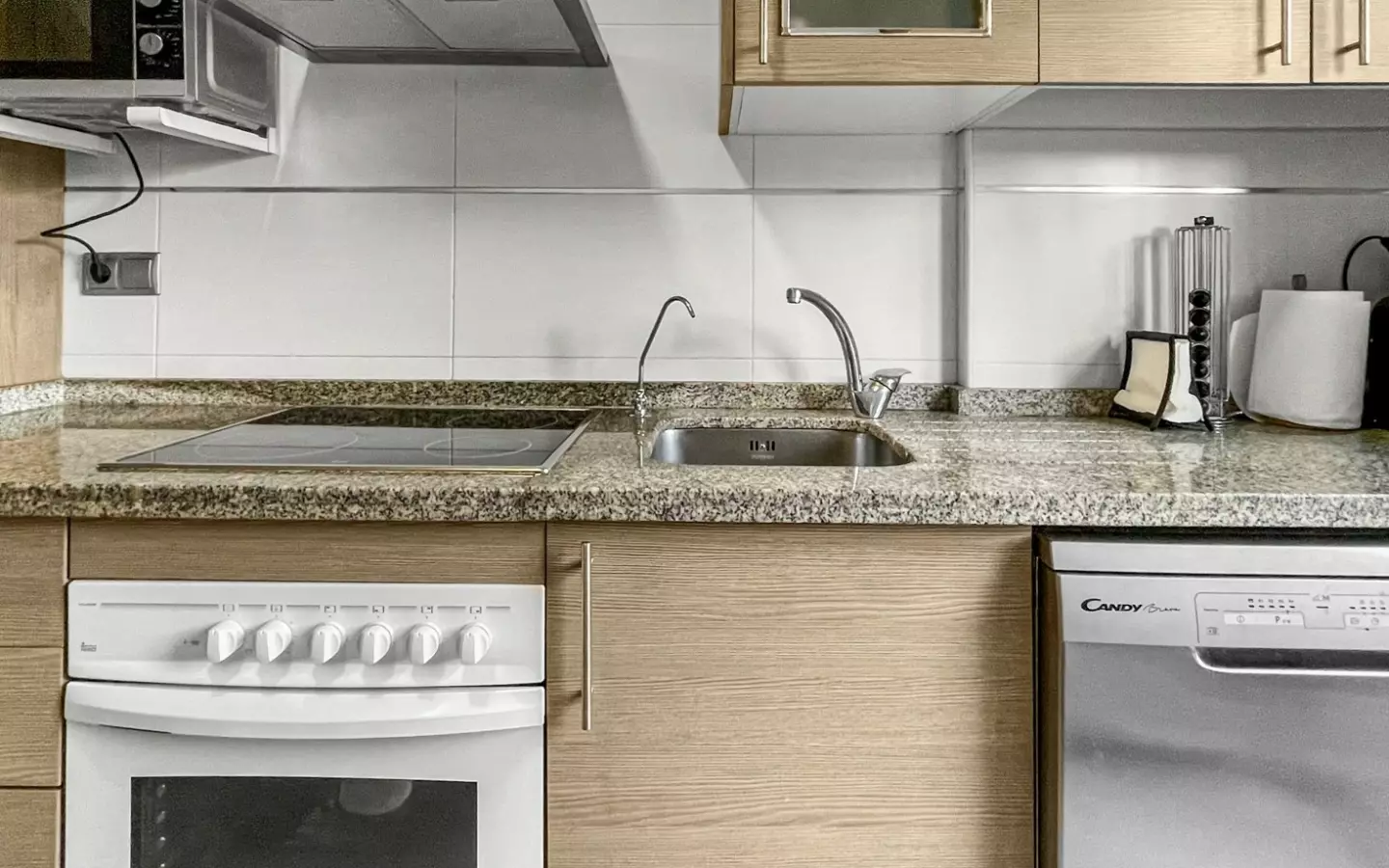3-bedroom Townhouse In Pilar De La Horadada, Spain (104 M²)