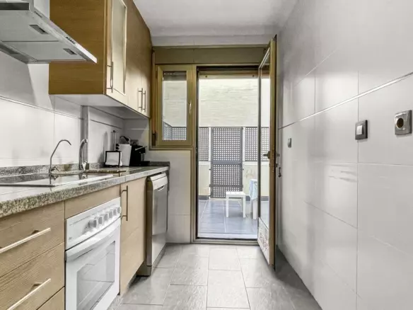 3-bedroom Townhouse In Pilar De La Horadada, Spain (104 M²)