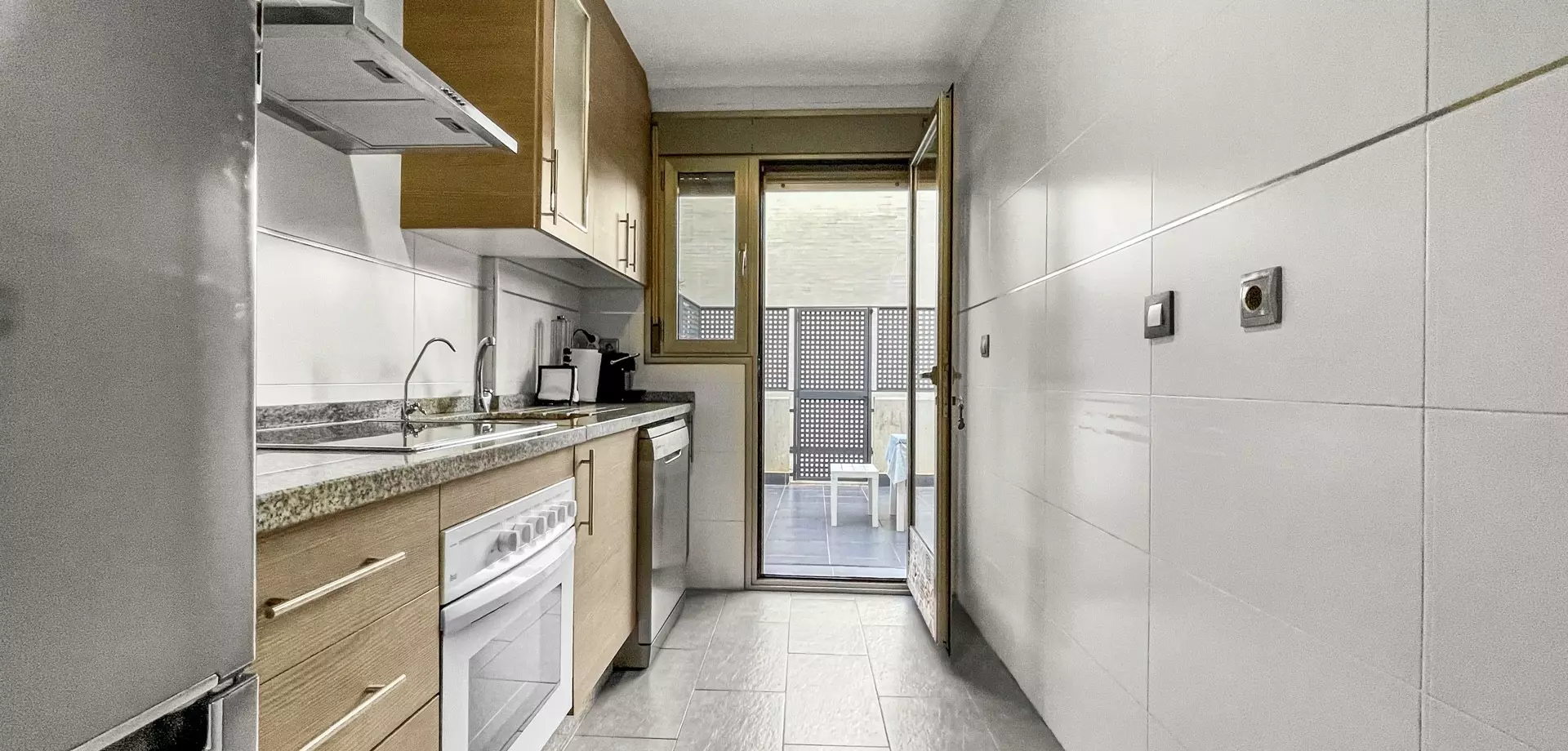 3-bedroom Townhouse In Pilar De La Horadada, Spain (104 M²)