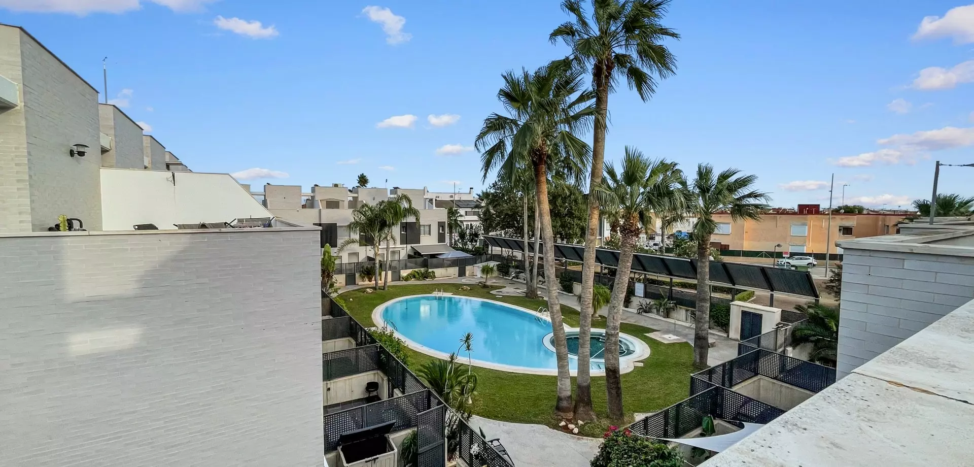 3-bedroom Townhouse In Pilar De La Horadada, Spain (104 M²)