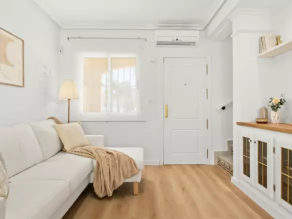 2-bedroom Townhouse In Orihuela Costa, Spain (66 M²)