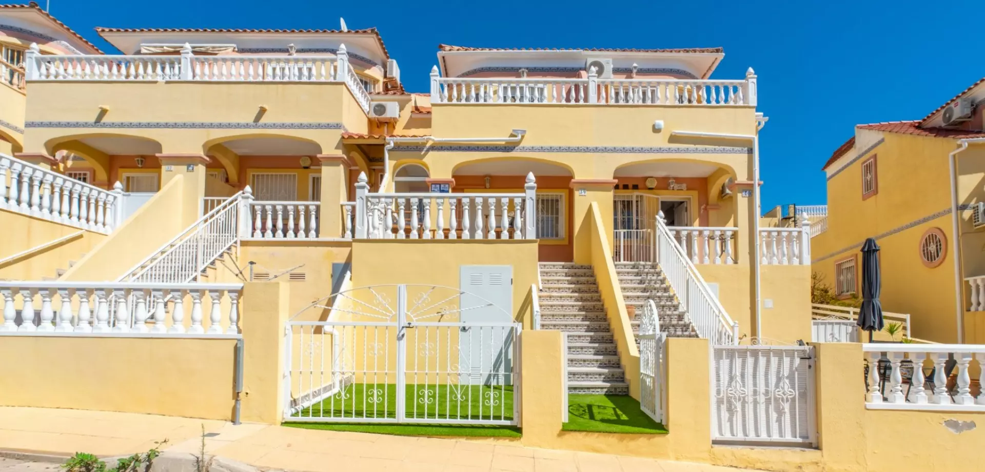 2-bedroom Townhouse In Orihuela Costa, Spain (66 M²)