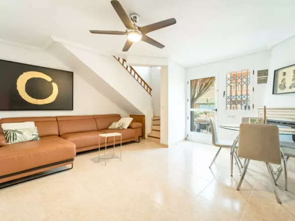 4-bedroom Duplex In Torrevieja, Spain (80 M²)