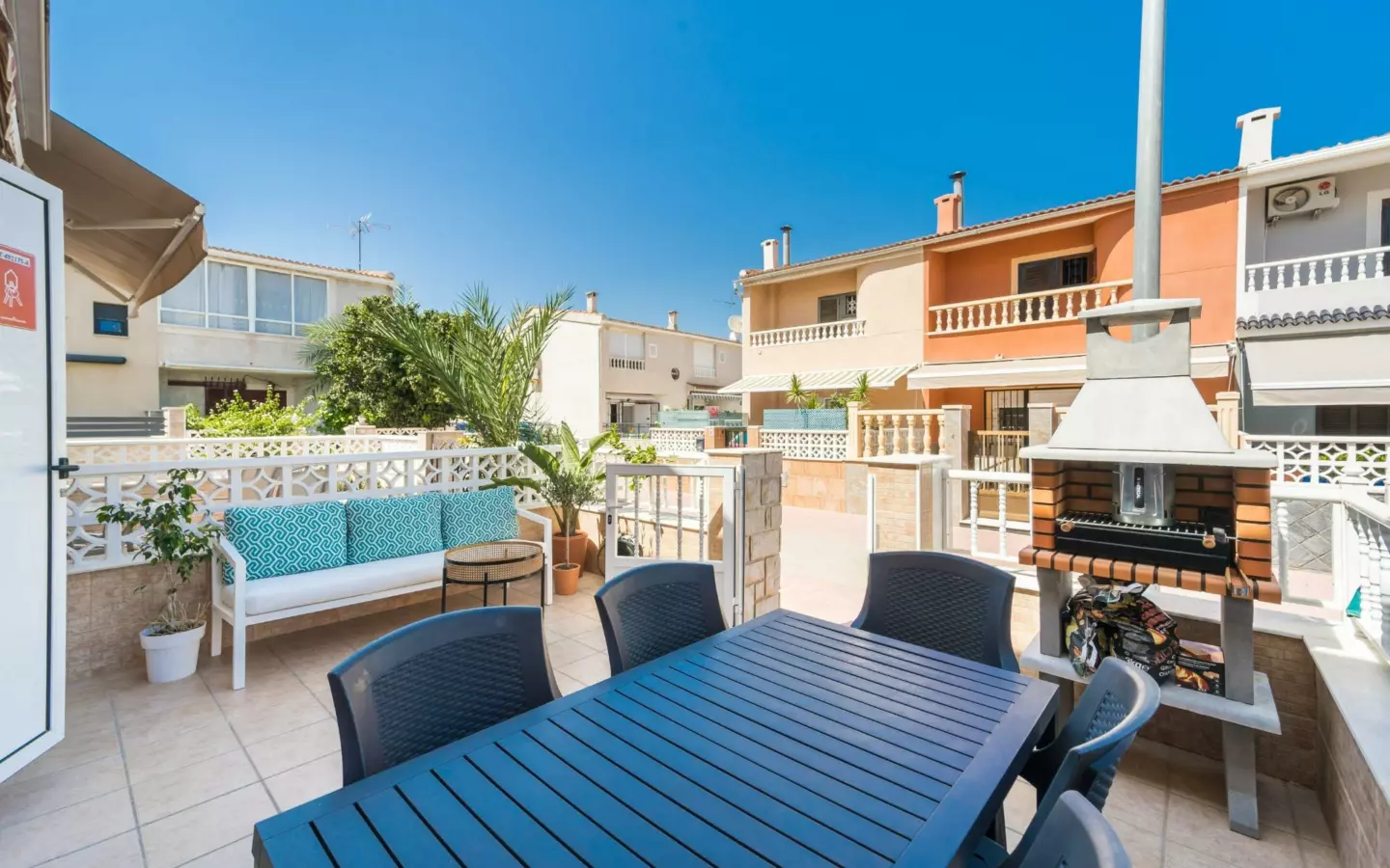 4-bedroom Duplex In Torrevieja, Spain (80 M²)