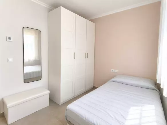 4-bedroom Villa In Pinoso, Spain (150 M²)