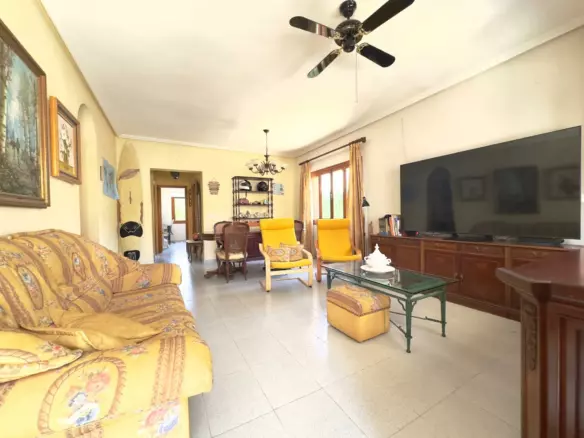 3-bedroom Villa In Orihuela Costa, Spain (144 M²)