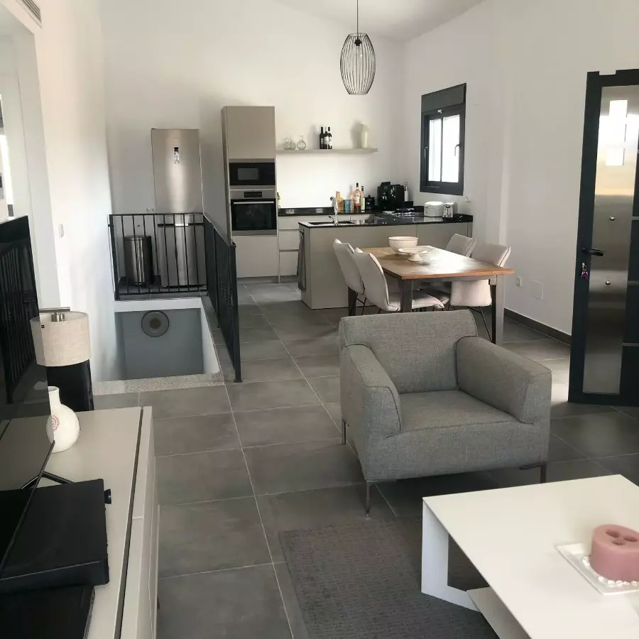5-bedroom Villa In Pinoso, Spain (247 M²)