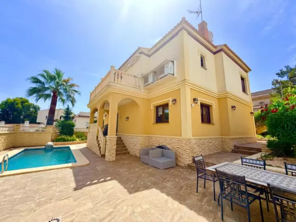 3-bedroom Villa In Orihuela Costa, Spain (191 M²)