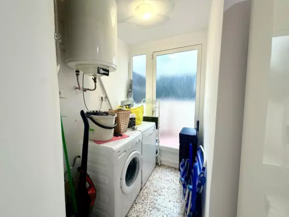 3-bedroom Apartment In Guardamar Del Segura, Spain (87 M²)