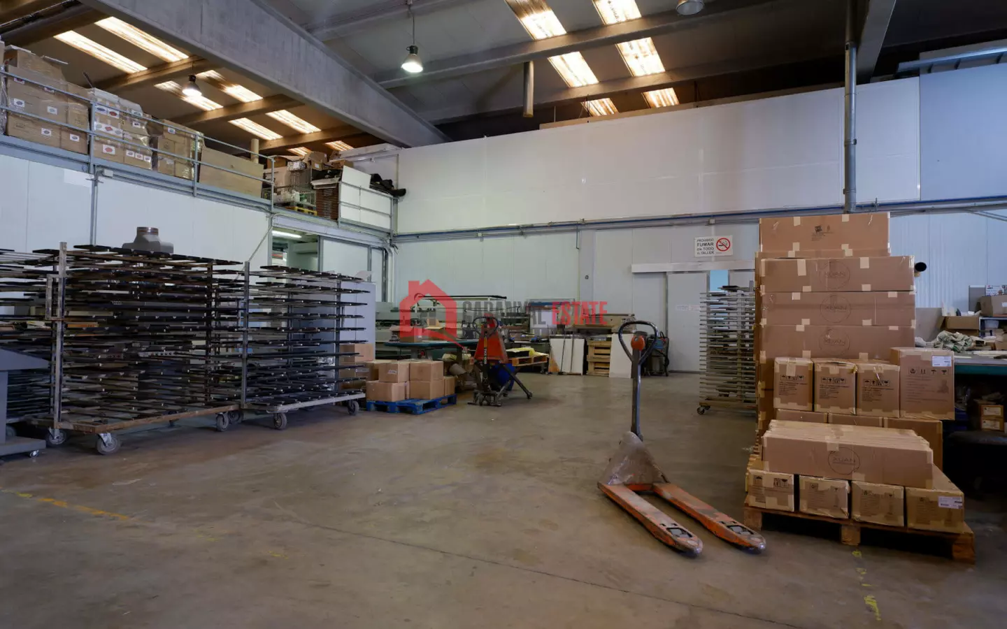 Industrial Building In Náquera (1.342 M²)