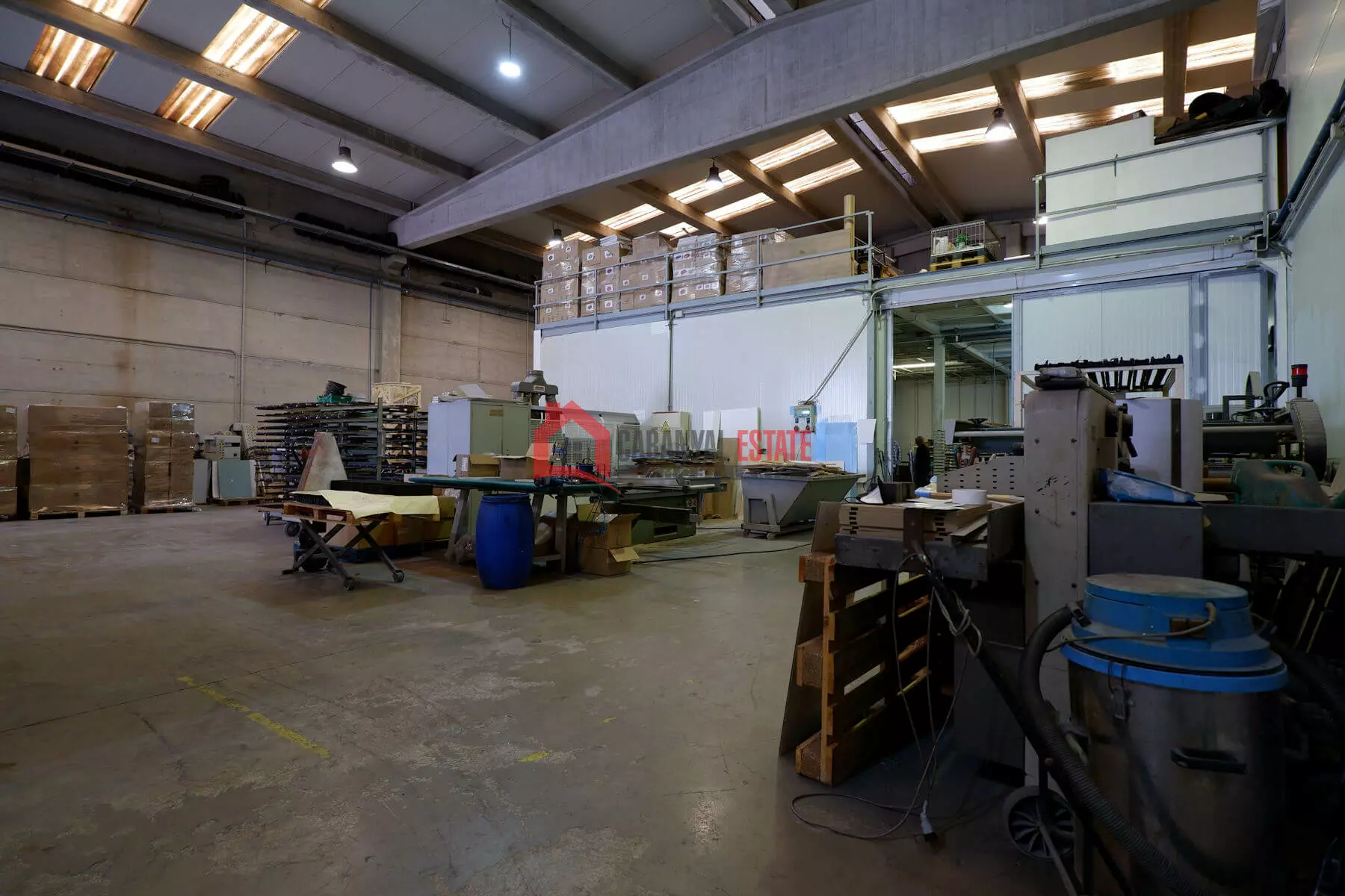Industrial Building In Náquera (1.342 M²)