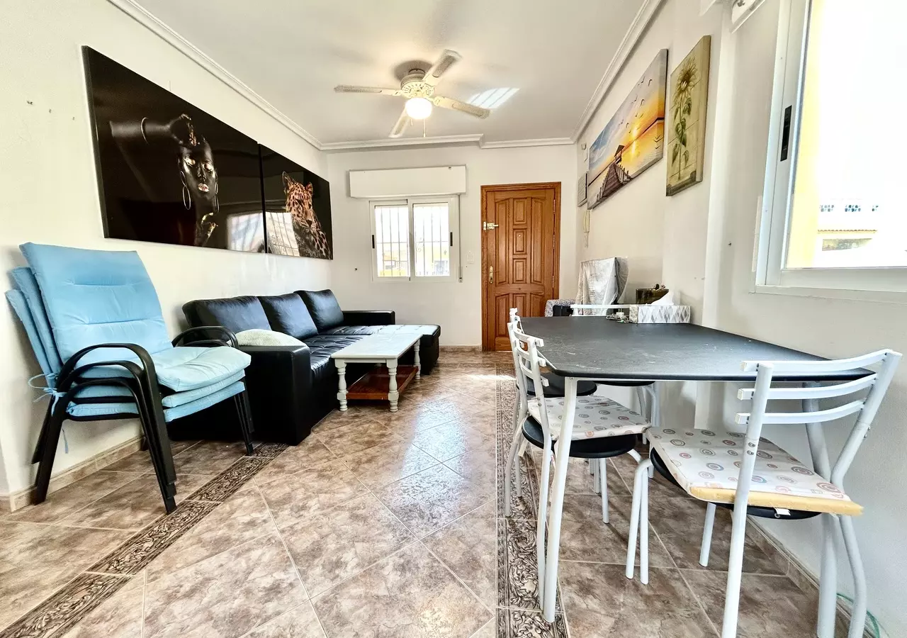 3-bedroom Apartment In Orihuela Costa, Spain (52 M²)