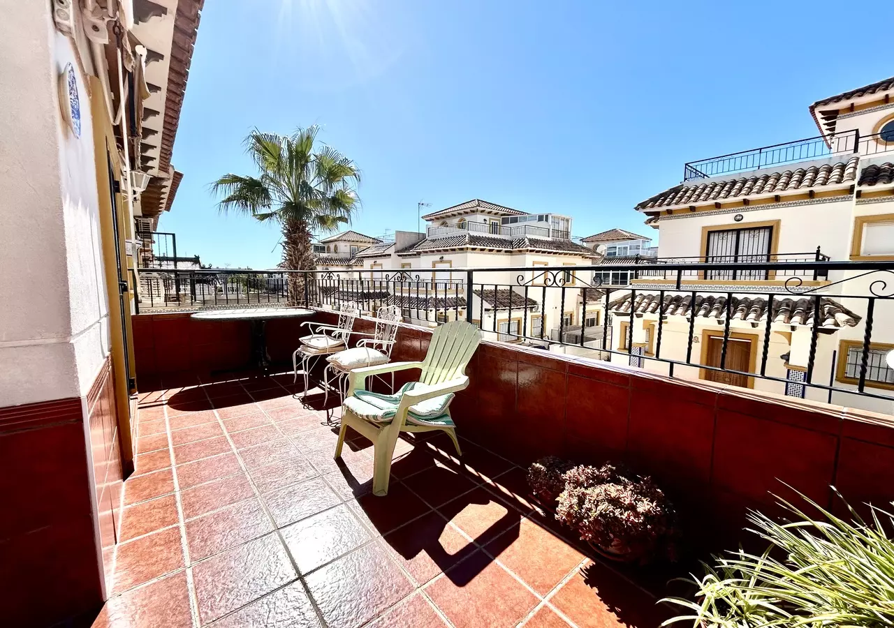 2-bedroom Apartment In Orihuela Costa, Spain (90 M²)