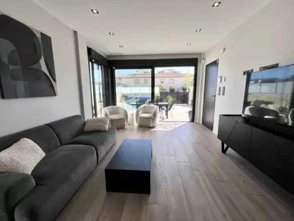 4-bedroom Villa In Orihuela Costa, Spain (190 M²)
