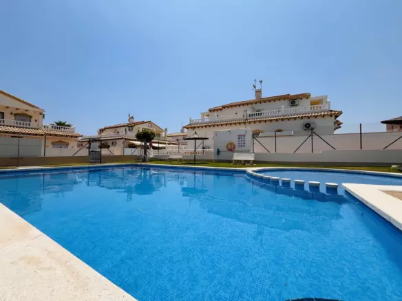 3-bedroom Town House In Orihuela Costa, Spain (104 M²)