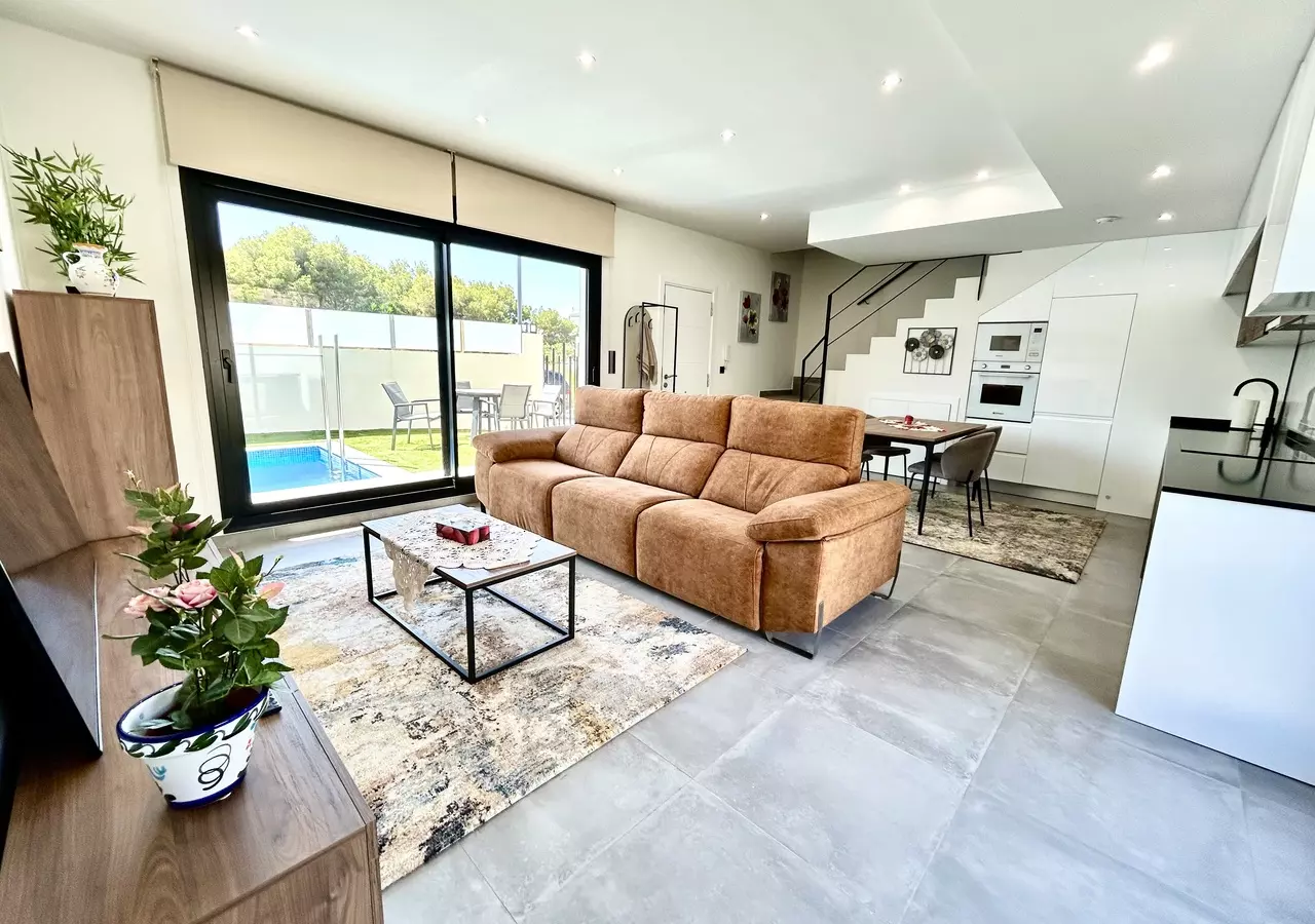 2-bedroom Villa In Villamartin, Spain (110 M²)