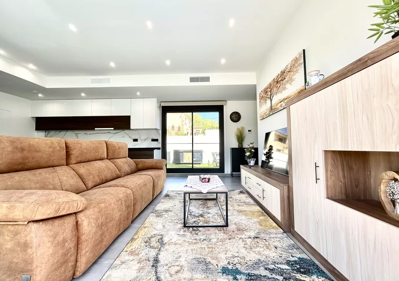 2-bedroom Villa In Villamartin, Spain (110 M²)